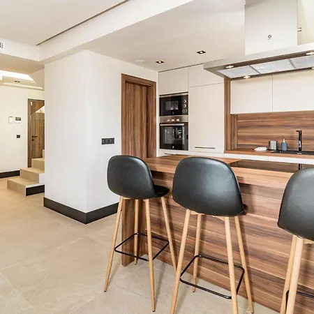 Ml4- Stunning By Apartment *